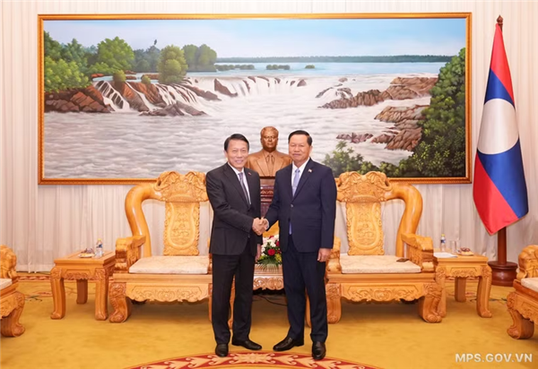 越老加强打击跨国犯罪合作