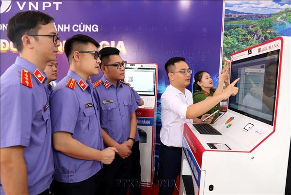 Mỗi người dân cần có khả năng tiếp cận, sử dụng và làm chủ công nghệ số