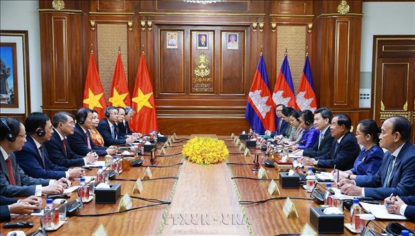 Prime Minister meets with Cambodian Peoples Party, Senate leader