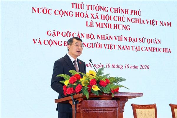 Thủ tướng Lê Minh Hưng gặp cộng đồng người gốc Việt và các cơ quan đại diện Việt Nam tại Campuchia