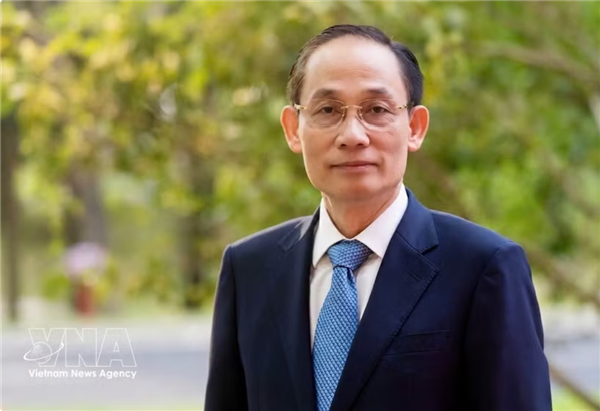Le chef de la diplomatie souligne limportance des visites du PM Le Minh Hung au Laos et au Cambodge