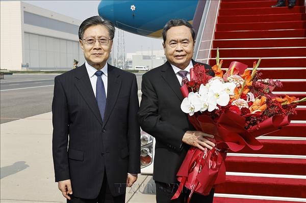 Chủ tịch Quốc hội Trần Thanh Mẫn bắt đầu thăm chính thức Trung Quốc