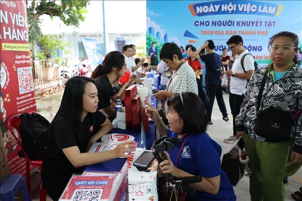 Ho Chi Minh-Ville multiplie les passerelles vers lemploi pour les personnes handicapées