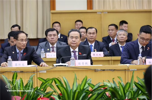 Le président de lAN Tran Thanh Man sinforme sur les mécanismes de consultation populaire à Pékin