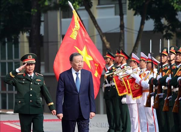 Top leader urges Military Region 2 to strengthen defence readiness