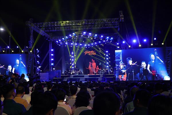 Khắc họa hành trình 80 năm anh hùng của Lực lượng vũ trang Thủ đô qua không gian nghệ thuật đặc sắc