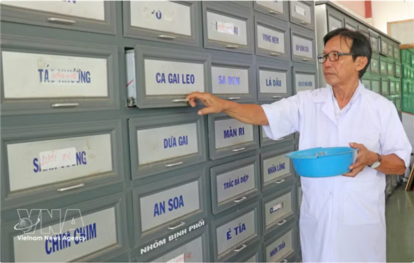 Le Vietnam entend développer une médecine traditionnelle globale, moderne et scientifique