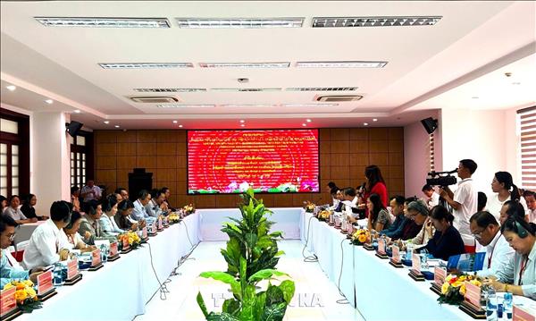 Cần Thơ và các địa phương của Lào hợp tác phát triển nguồn nhân lực chất lượng cao