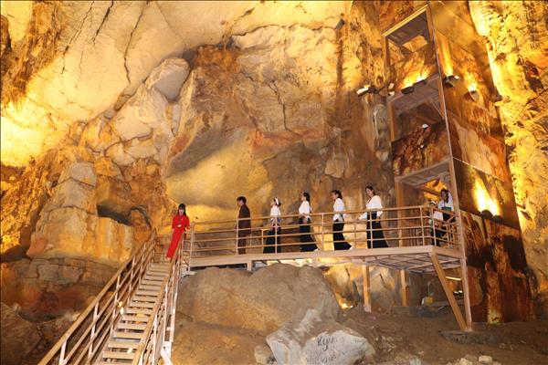 Ninh Bình đánh thức giá trị di chỉ khảo cổ bằng sản phẩm du lịch mới