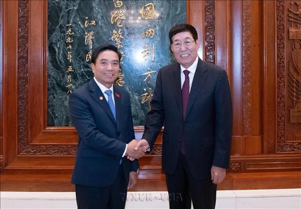 Grupos parlamentarios de amistad de Vietnam y China buscan estrechar la cooperación