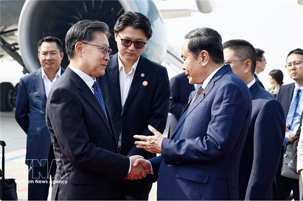 Le président de lAssemblée nationale du Vietnam achève sa visite en Chine