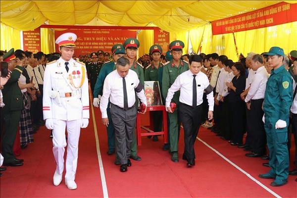 Hải Phòng tổ chức truy điệu, an táng 56 hài cốt liệt sĩ và đồng bào tử nạn tại Mả Chìa