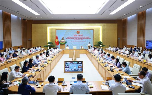 Vietnam acelera la puesta en marcha del programa nacional de desarrollo para 2026-2035