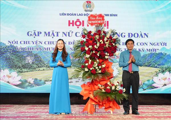 Xây dựng chuẩn mực phụ nữ Việt Nam trong thời kỳ mới
