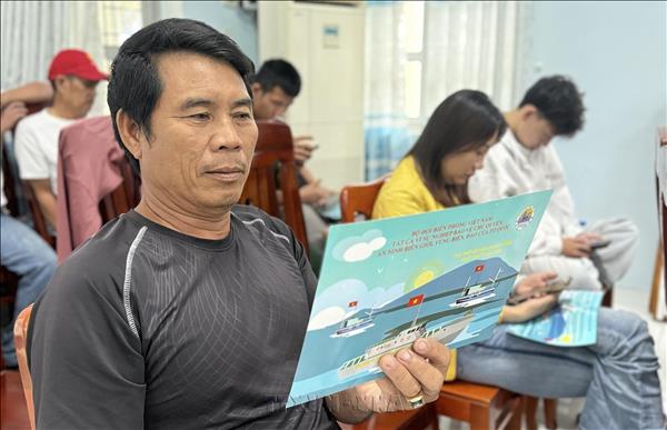 Dak Lak steps up awareness campaigns against IUU fishing