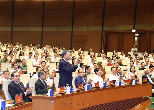 Lawmaking success lies in facilitating trade, reducing costs: Top leader