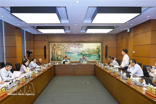 第十六届国会第二次会议：及时将党关于司法改革的主张制度化，完善打击犯罪法律体系