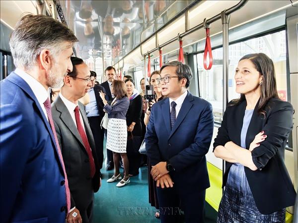 EU provides 10 million EUR to prepare Hanoi Metro Line 3 extension
