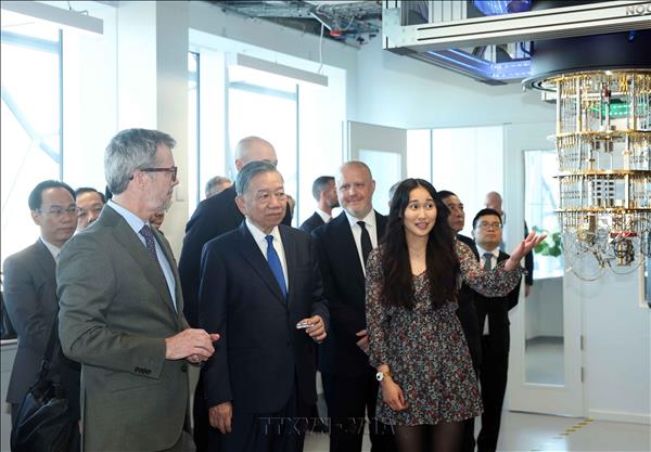 Tổng Bí thư, Chủ tịch nước Tô Lâm thăm Viện Nghiên cứu Niels Bohr, Đại học Copenhagen (Đan Mạch)