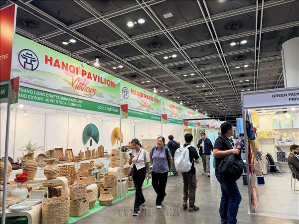 Sản phẩm thủ công mỹ nghệ Việt Nam gây ấn tượng tại MEGA SHOW Hong Kong 2026