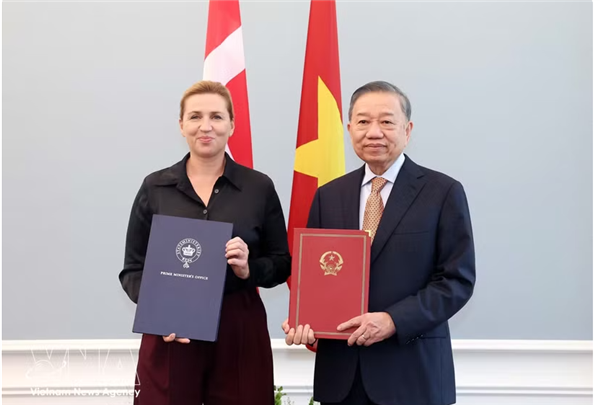 Le Vietnam et le Danemark portent leurs relations au niveau de partenariat stratégique global