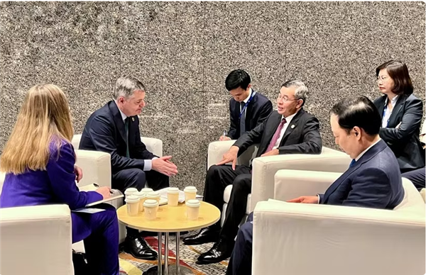 Le Vietnam et la Banque mondiale renforcent la coopération vers lAPEC 2027