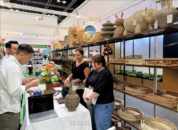Hàng thủ công mỹ nghệ Việt Nam gây ấn tượng tại MEGA SHOW Hong Kong 2026