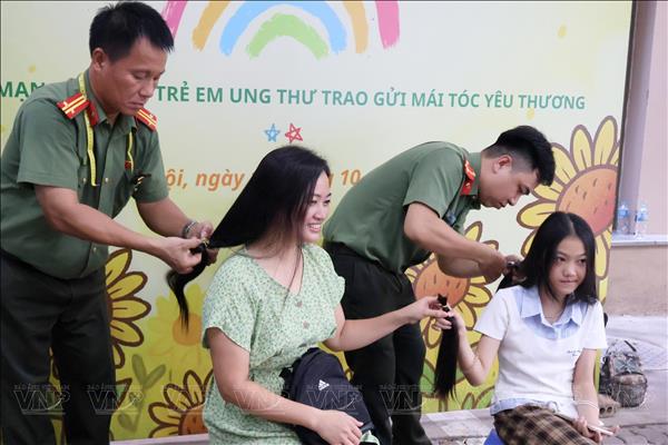 Trạm tóc ước mơ tiếp thêm nghị lực cho bệnh nhi ung thu