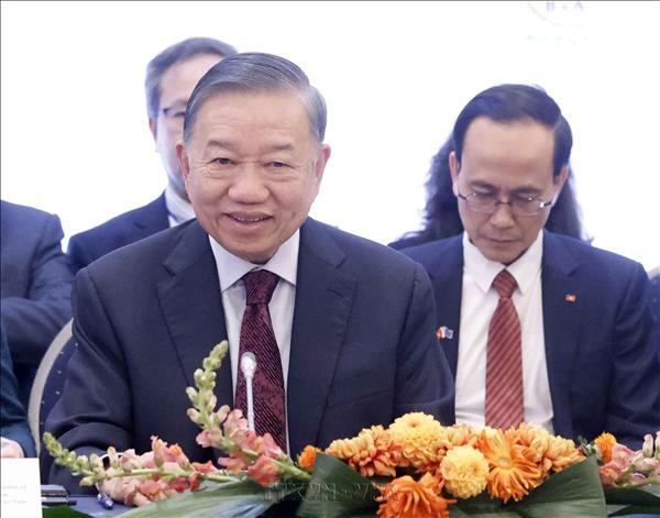 Tổng Bí thư, Chủ tịch nước Tô Lâm dự tọa đàm cấp cao với lãnh đạo doanh nghiệp tiêu biểu châu Âu và Bỉ