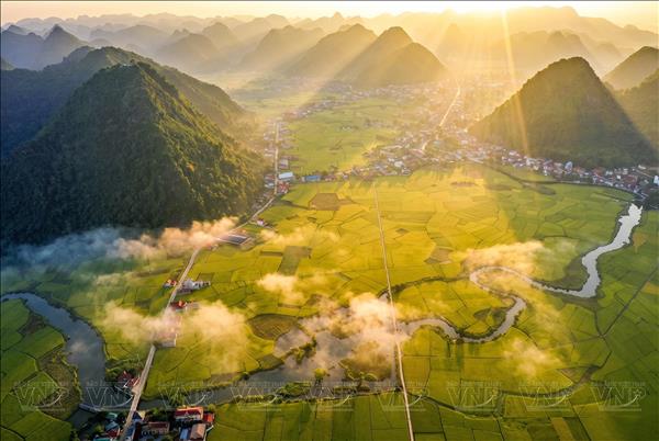 越南迎来最美季节 位列2026年秋季旅游趋势榜第四