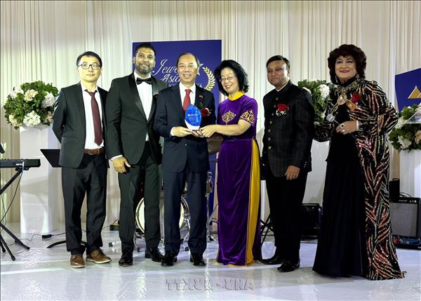 Phát huy vai trò cầu nối của doanh nghiệp gốc Á trong hợp tác thương mại Việt-Mỹ