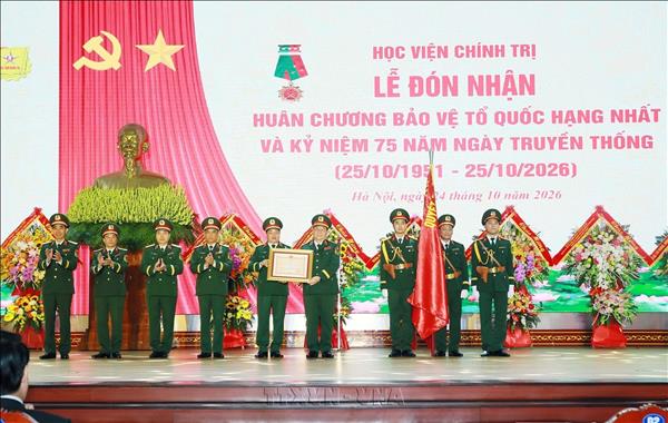Học viện Chính trị kỷ niệm 75 năm Ngày truyền thống và đón nhận Huân chương Bảo vệ Tổ quốc hạng Nhất