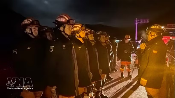 越南领导人就中国西藏严重地震致慰问电