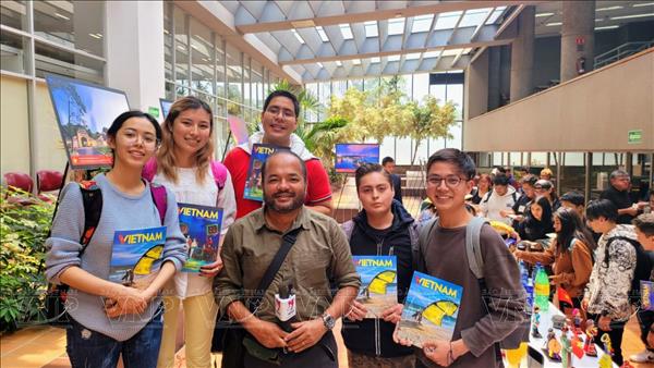 Revista Ilustrada Vietnam: un puente que acerca el pueblo vietnamita a los estudiantes mexicanos