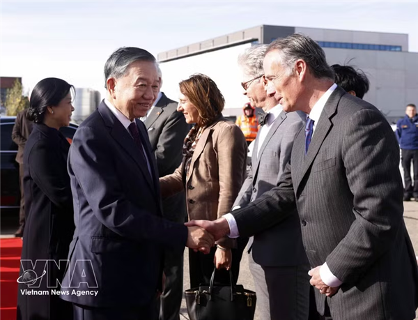 越共中央总书记、国家主席苏林圆满结束对欧盟和比利时王国的正式访问