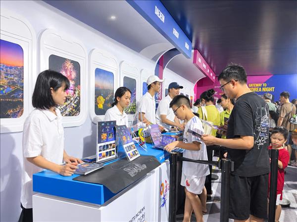 Sôi động Lễ hội Con đường Văn hoá Hàn Quốc 2026 tại Hà Nội