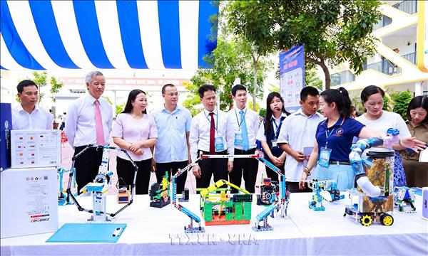 Khơi dậy khát vọng làm chủ công nghệ trong thế hệ trẻ