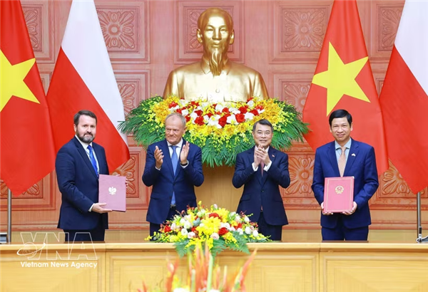 越南与波兰发表关于建立战略伙伴关系的联合声明