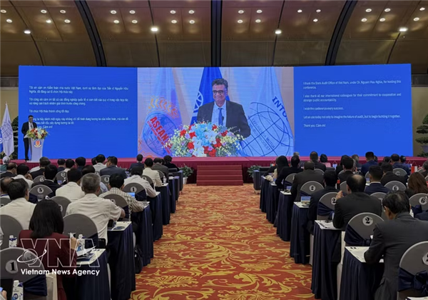 国会副主席阮氏红：国家审计署是公共资源监督的有力工具