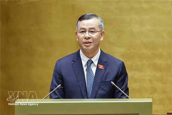 第十六届国会第二次会议：就财政和科技领域开展质询和回答质询活动