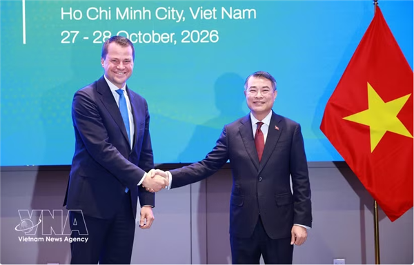 Le Vietnam appelle le WEF à renforcer les liens entre les entreprises vietnamiennes et les groupes internationaux