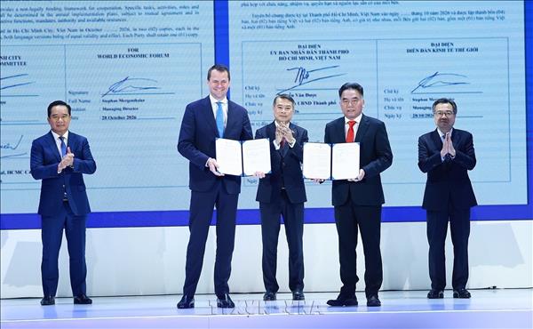 Vietnam ready to innovate to create value together: PM