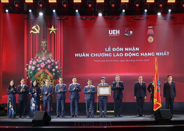 Tổng Bí thư, Chủ tịch nước Tô Lâm dự Lễ kỷ niệm 50 năm thành lập Đại học Kinh tế Thành phố Hồ Chí Minh