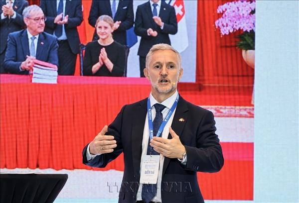 Diễn đàn Kinh tế Mùa thu 2026: Việt Nam trước vận hội công nghệ và đầu tư xanh