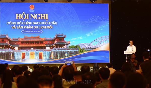Huế đẩy mạnh kích cầu sản phẩm du lịch mới