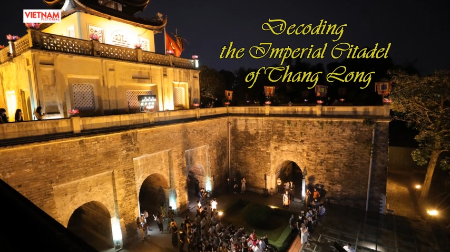 Decoding the Imperial Citadel of Thang Long