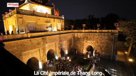 Visite nocturne de la Cité impériale de Thang Long