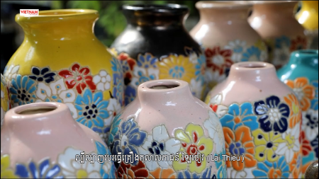 ល្បីល្បាញរបរធ្វើគ្រឿងកុលាលភាជន៍ ឡៃថៀវ (Lai Thieu)