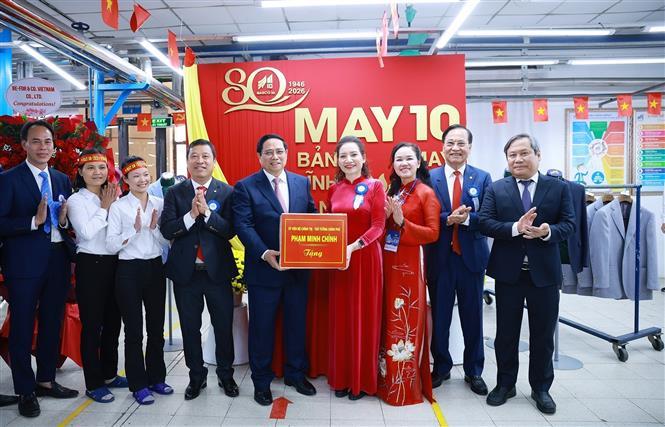 May 10 phải trở thành tập đoàn thời trang quốc tế