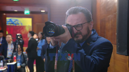 国内外の報道機関から多数の記者が大会の取材に訪れました。